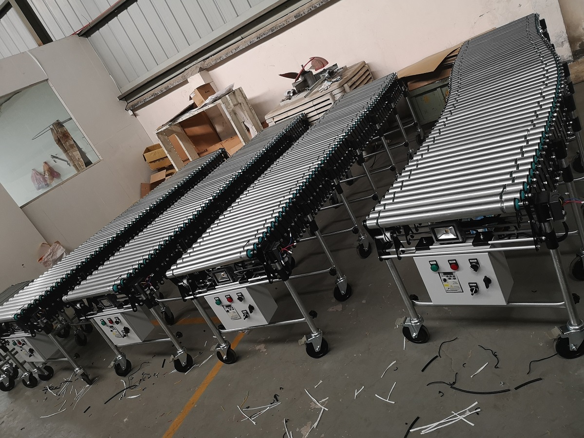 Powered flexible conveyor